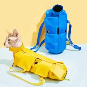 Portable and foldable pet carrying bag for cats, anti-scratch and bite, fixed cat bag for vaccination.